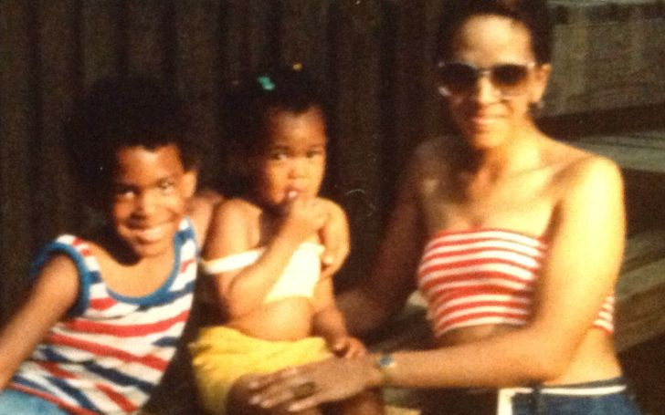   Dettagli della famiglia Tiffany Cross, genitori, età