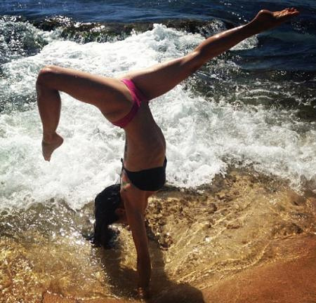 Mandie Taketa est un entraîneur personnel.