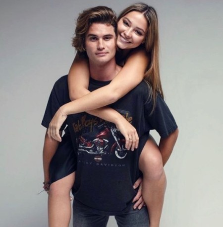O namorado de Madelyn Cline, Chase Stokes