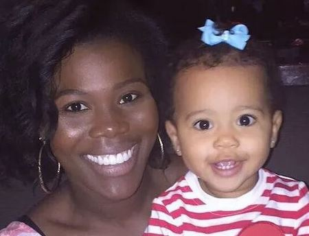   Tiffany Miles condivide una figlia, Michaiah Hanks con Tom Hank's son, Chet Hanks