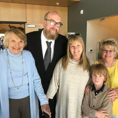 Melanie Truhett avec sa mère, son mari, son fils et sa belle-mère