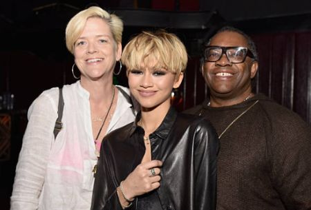 Claire Stoermer es la ex esposa de kazembe ajamu coleman