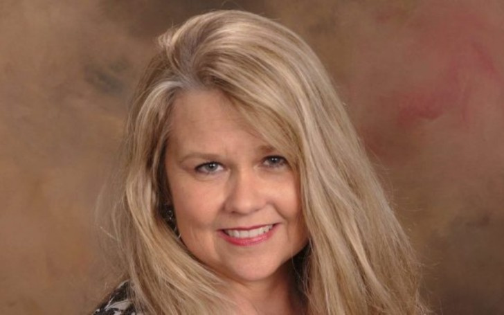   Conozca a Debbie Higgins: hecho inexplorado sobre la primera esposa del Dr. Phil