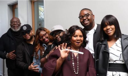 Jermaine Jakes avec ses frères et sœurs et ses parents