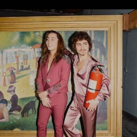 Il cantante americano Josh Kiszka e suo fratello Jake Kiszka