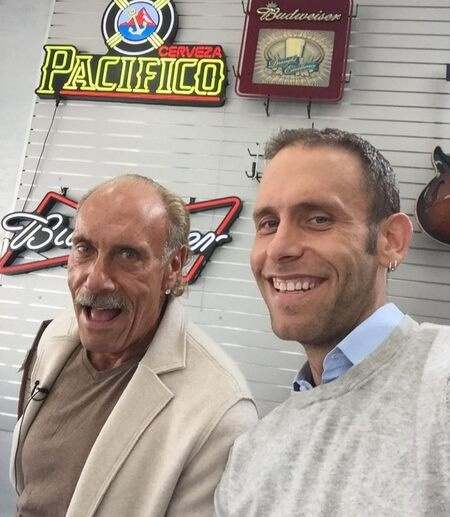   Hardcore Pawn spielt Les und Seth Gold