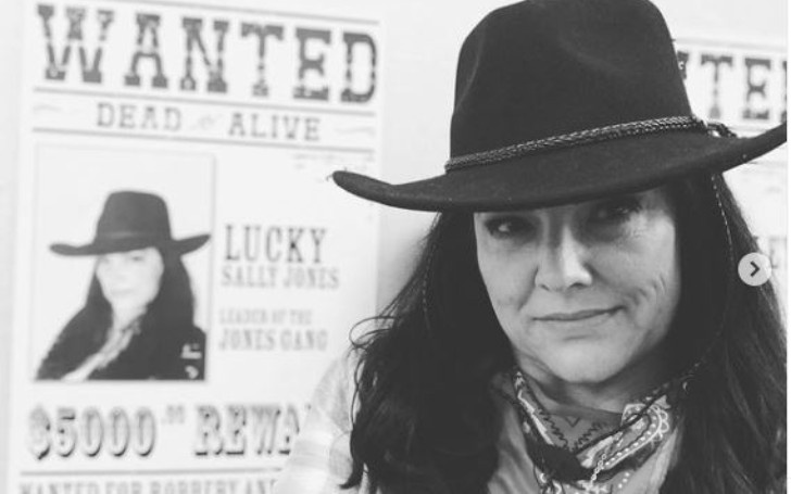 Rencontrez la fille aînée d'Allison Jones Foster David Foster: les faits que vous devez savoir