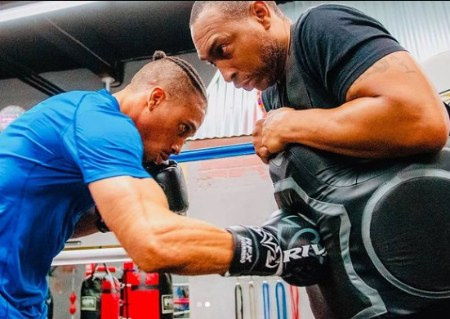 Vernon Lynch é um treinador de boxe