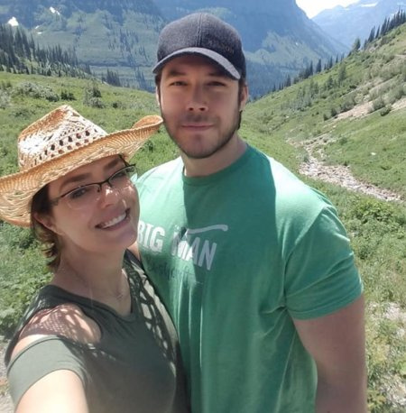   Matthew Rhode Moglie Adrianne Curry (1)