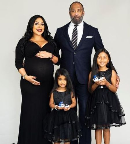  Patti La Belle's son, Zuri Edwards with his then pregnant-wife, lona edwards and their two daughters.