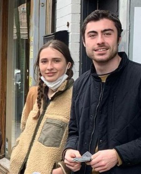   Erin Odenkirk ha un fratello