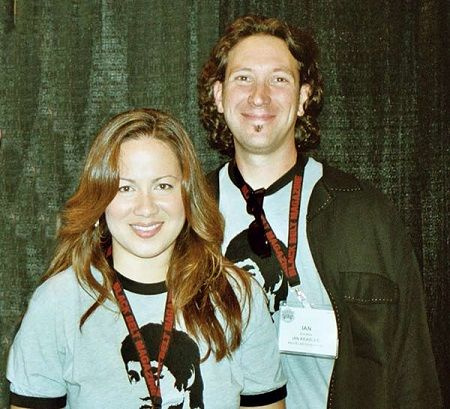 Shannon Lee y su esposo Ian Keasler.