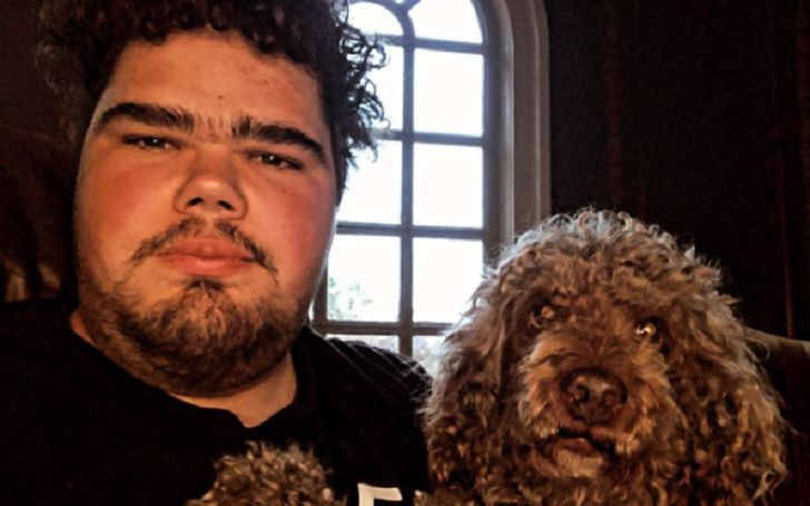 Dentro de la vida de Jordan Edward Rogers: es el hijo gemelo de Kenny Rogers