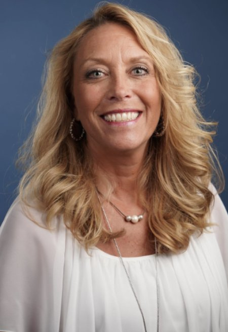 Robin Burrow es directora de una escuela primaria