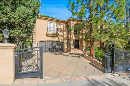   Jim Jefferies' Mount Olympus house