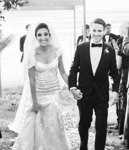   L'avvocato fallimentare Christi Pirro con suo marito, Zak Schwarzman, un uomo d'affari immobiliare durante il loro matrimonio nell'agosto 2017.