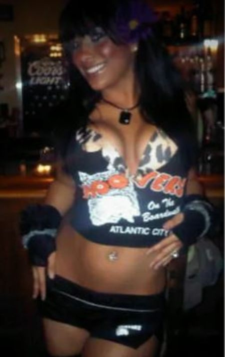 La ex novia de Pauly D, Amanda Markert, trabajaba como camarera de Hooters.