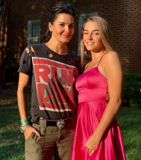 Avery Sehorn e sua mãe Angie.