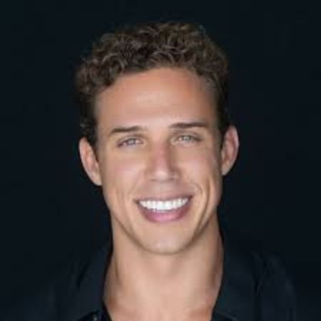 Sean Matthew es un promotor inmobiliario