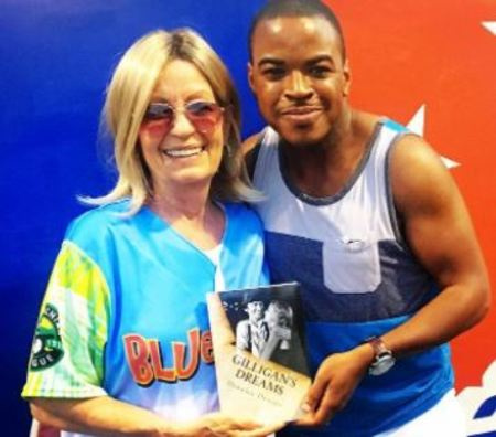   Dreama Denver ha perso il marito attore, Bob Denver, a causa di complicazioni legate al cancro alla gola il 2 settembre 2005.