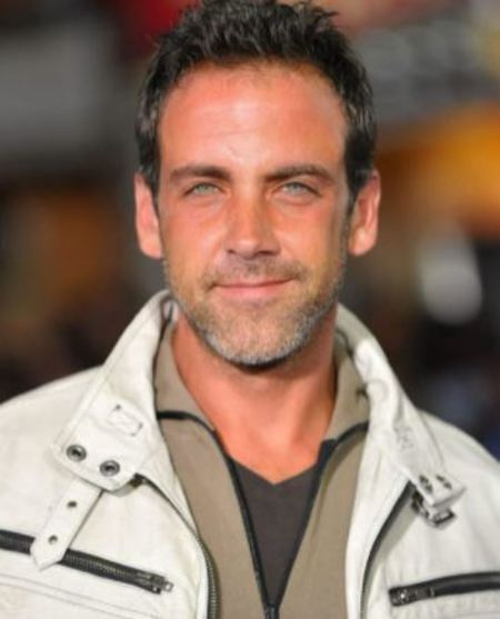 Verónica es la ex esposa del actor y cantante puertorriqueño Carlos Ponce. La pareja se casó en 1995. Estuvieron juntos durante 23 años.