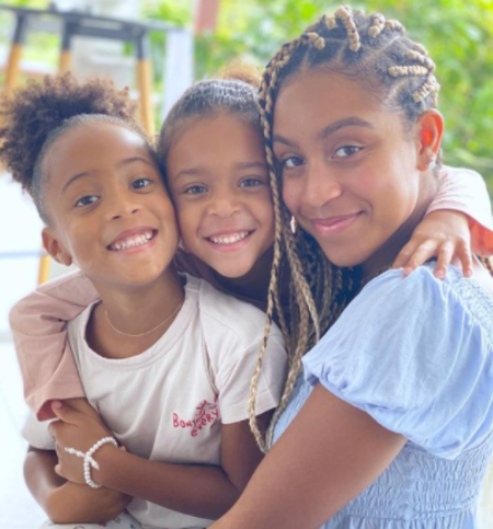   da destra, Karma, Cadence e Cail