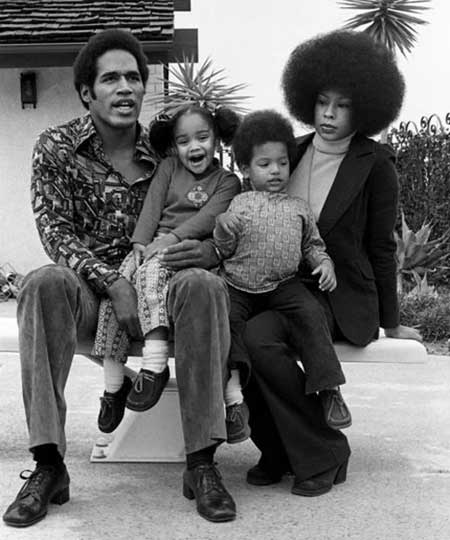   Arnelle Simpson com seu pai O.J. Simpson e mãe Marguerite L. Whitley