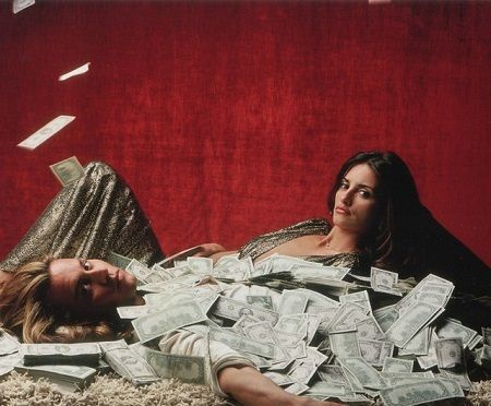 Johnny Deep e Penélope Cruz são marido e mulher no filme Blow.