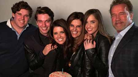 Christina Schwarzenegger y sus hermanos
