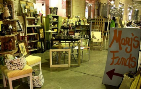 Mary Padian tienda María's Finds