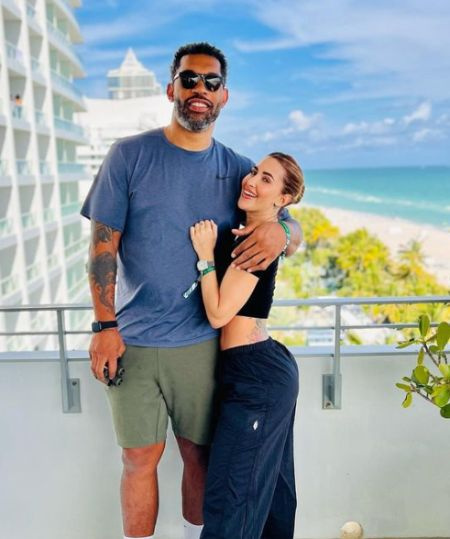   Carolina Pantere' player, Julius Peppers is not married 