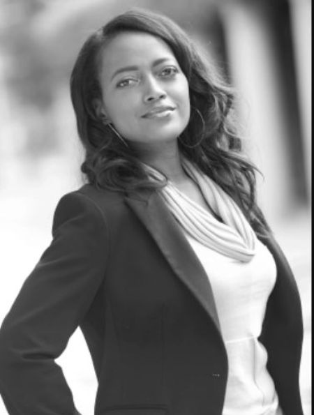 Life coach e fundadora e presidente da AY & ASSOCIATES, LLC, Arnetta Yardbourgh.