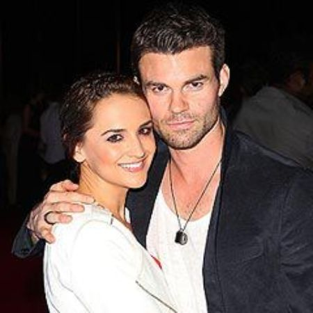Pais de Charlotte Easton Gillies já estão divorciados