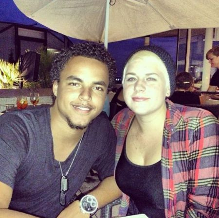 Isabella Jane Cruise com seu irmão Connor