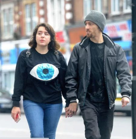Isabella com seu marido Max Parker