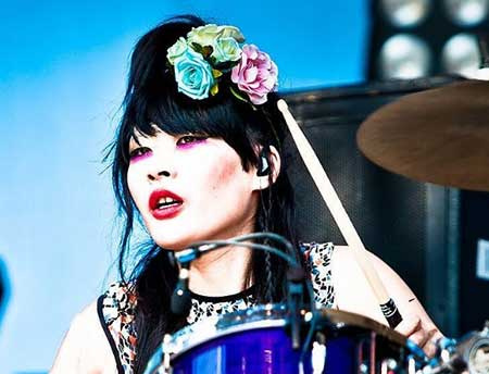 Baterista y vocalista, Akiko Matsuura