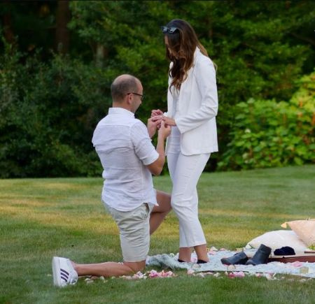 James Murray y Melyssa Davies se comprometieron en agosto de 2019
