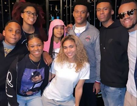 Irmãos e irmãs de Tacoma Simmons