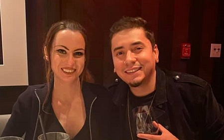 Sonora con su esposo.