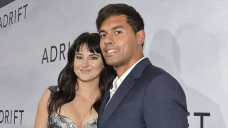 Shailene Woodley terminou com o namorado Ben Volavola.