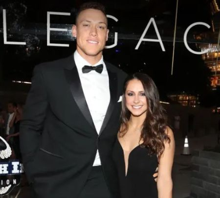   La California State University e una laureata in scienze motorie Samantha Bracksieck con il suo ragazzo è diventato marito Aaron Judge