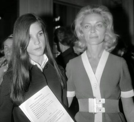   Tener y no tener actriz, Lauren Bacall con ella y Humphrey Bogart's daughter, Leslie Bogart.