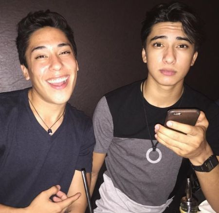 calvin con su hermano