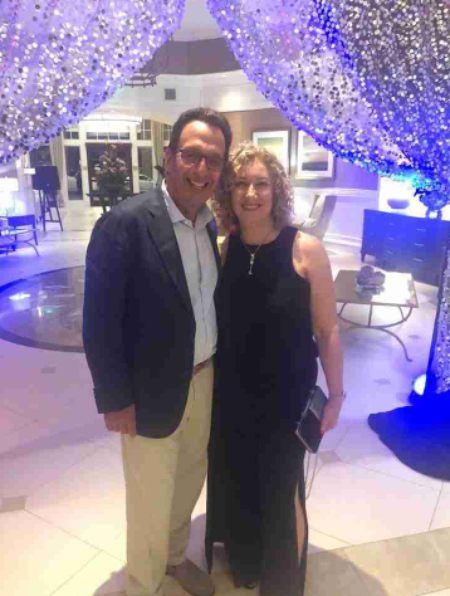 David Scott Simon est un homme marié