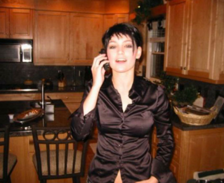   Britt Coelho con il suo telefono Nokia