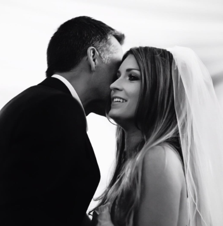   Britt Coelho è ora sposata con il suo fidanzato di lunga data Rene