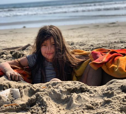   Britt Coelho e suo marito condividono una figlia Elin