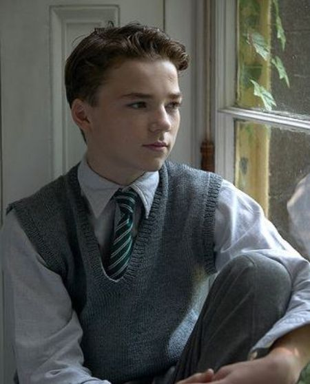 Rollow Weeks était ami avec l'acteur Jonathan Lipnicki.