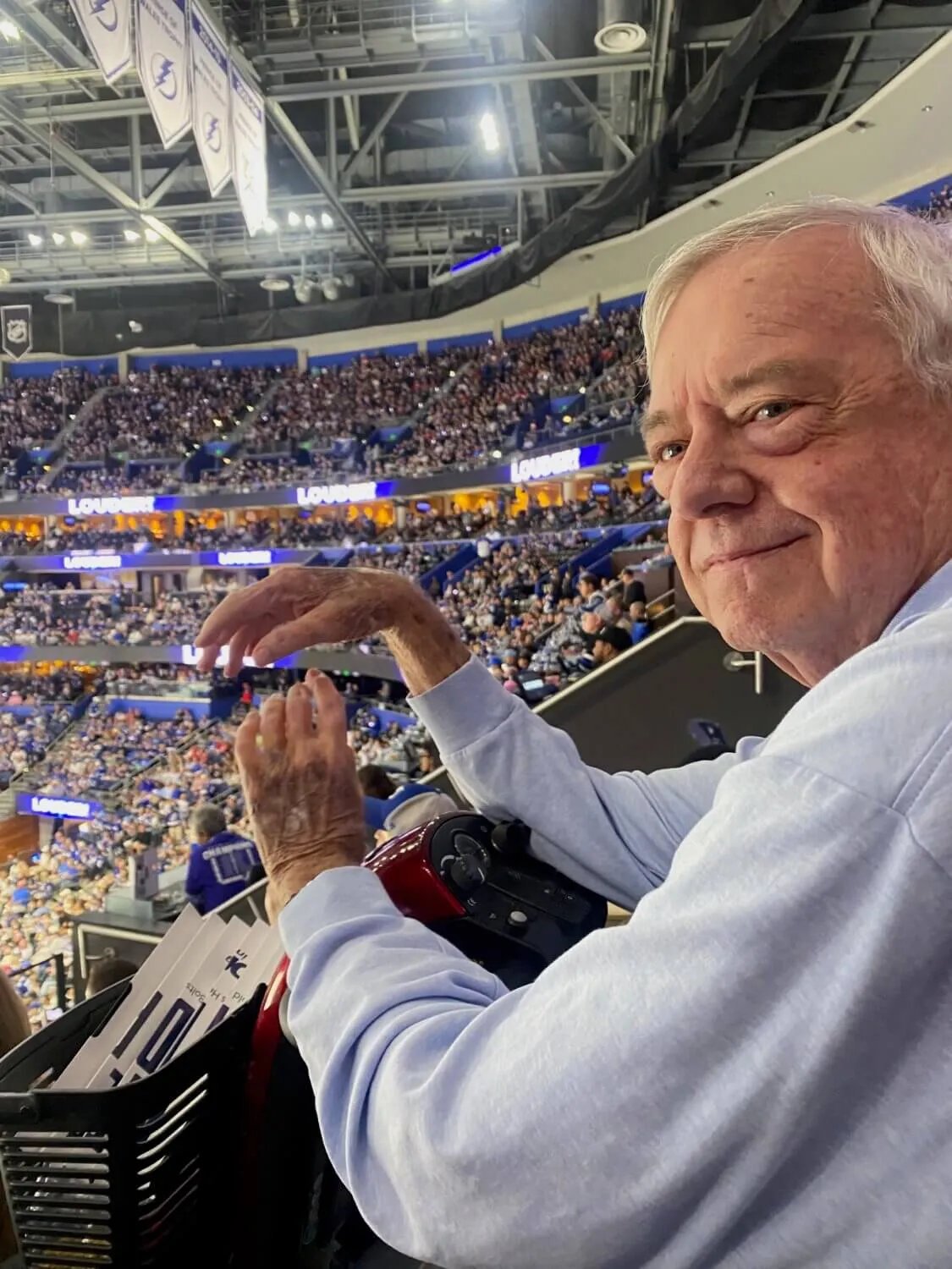 Rick Edmonds a fait la chronique du secteur des médias avec beaucoup de soin et d'esprit.' width='1125' height='1500' title=