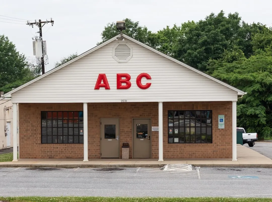 « Où est l'amaro ? » Comment un journaliste indépendant a testé le système d'alcool géré par l'État de Caroline du Nord' width='1080' height='803' title=